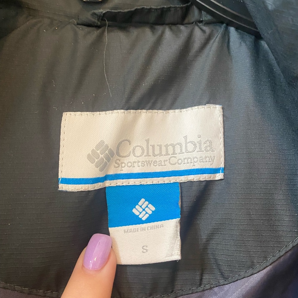 Columbia Womens puffer vest - Picture 2 of 4